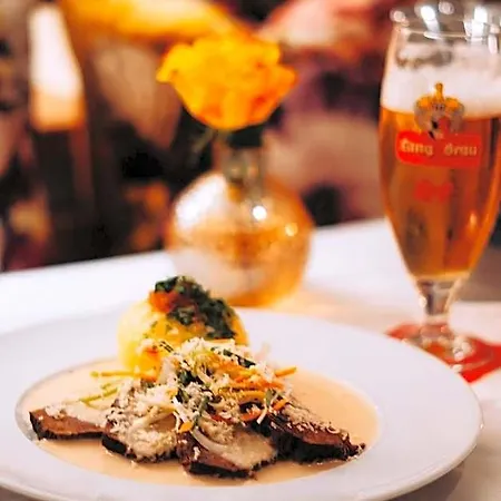 Braeustueberl Schoenbrunn - & Restaurant بيت ريفي فونزيدِل